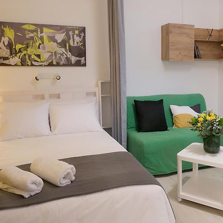 Irene Apartment & Irene Studio - City Center イラクリオン エクステリア 写真
