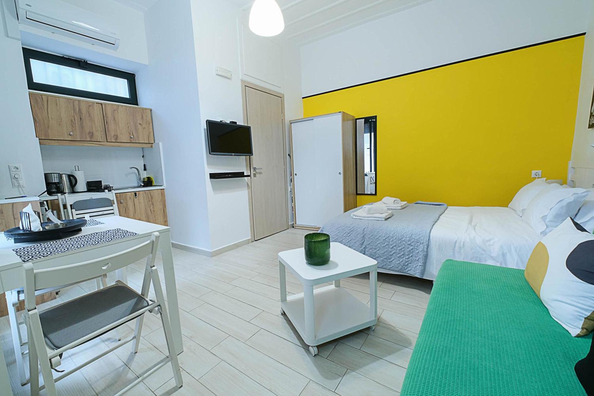 Irene Apartment & Irene Studio - City Center イラクリオン エクステリア 写真